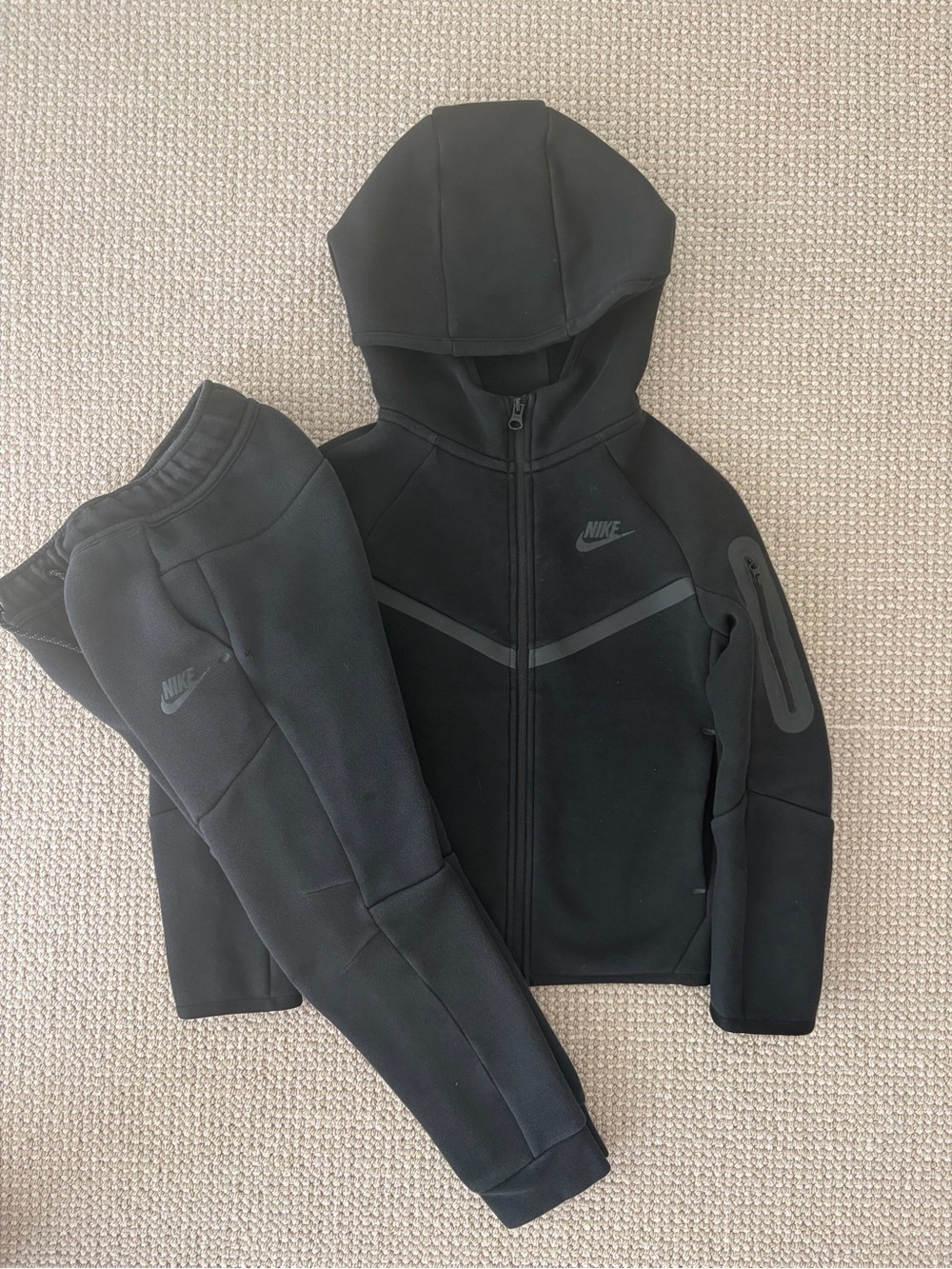 Kids Nike Tech Black Set